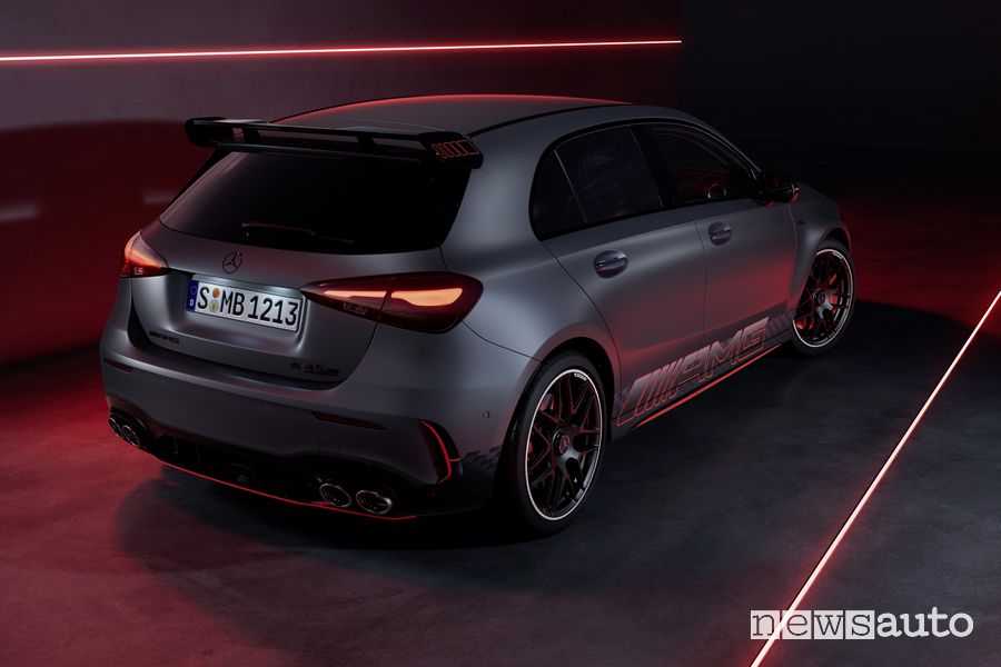 Vista posteriore nuova Mercedes-AMG A 45 S 4Matic+