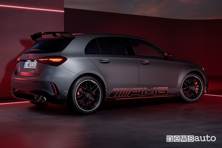 Vista posteriore nuova Mercedes-AMG A 45 S 4Matic+