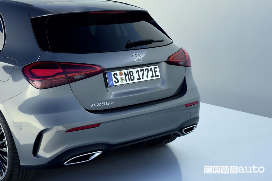 Paraurti posteriore nuova Mercedes-Benz Classe A 250 e plug-in