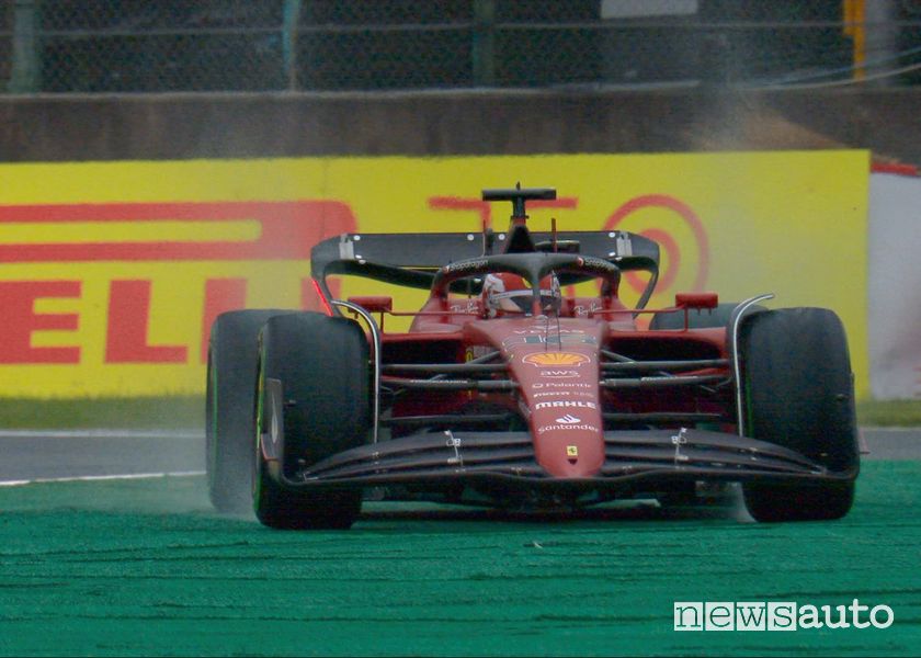 F1 Gp Giappone 2022 Ferrari Leclerc penalità taglio chicane