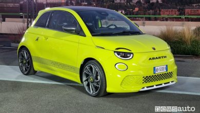 Abarth 500e elettrica anteriore 3/4 Torino Mirafiori