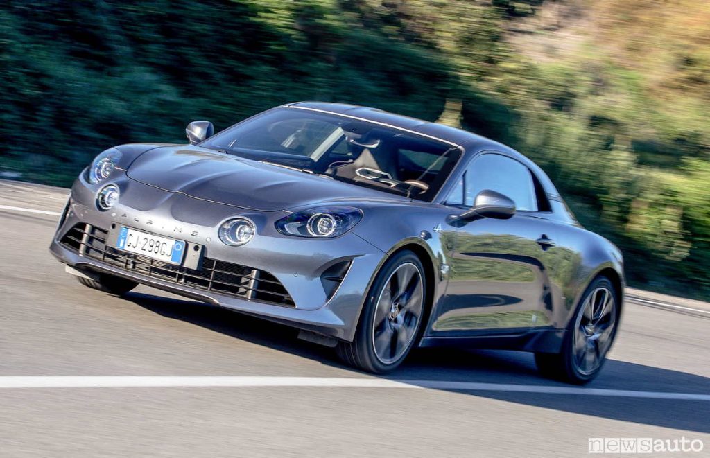 E' grande il piacere di guida "sportiva" a bordo dell'Alpine A110 GT