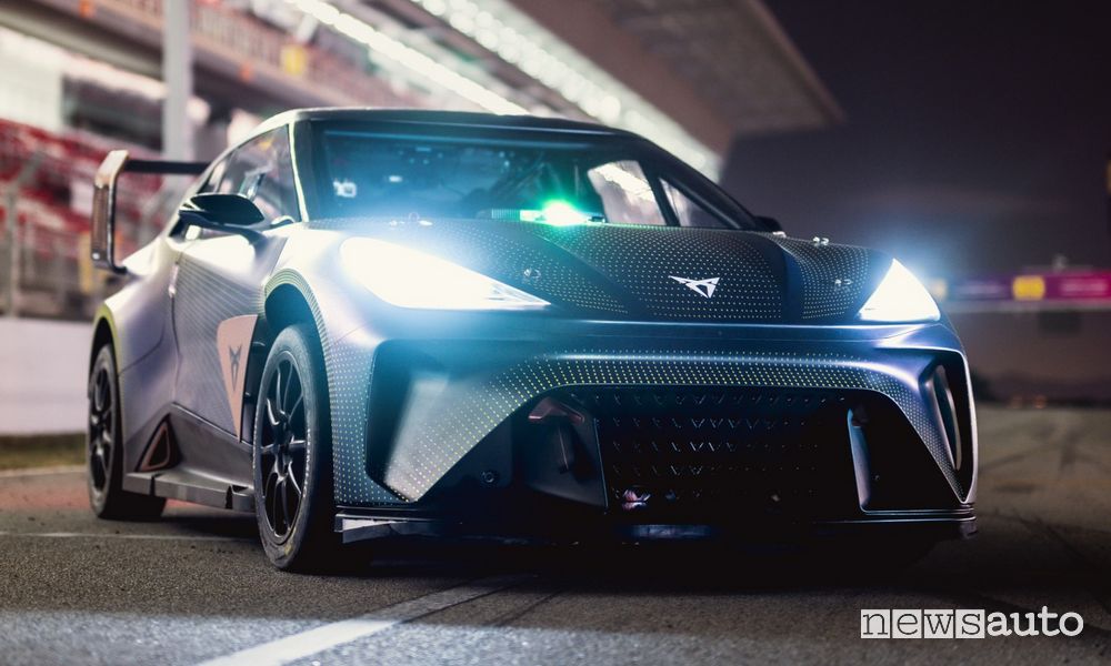 Cupra UrbanRebel Racing Concept