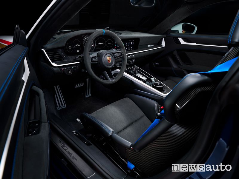 Porsche 911 Dakar abitacolo, sedile guidatore
