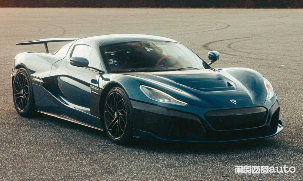 Rimac Nevera anteriore 3/4