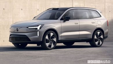 Volvo EX90 anteriore 3/4