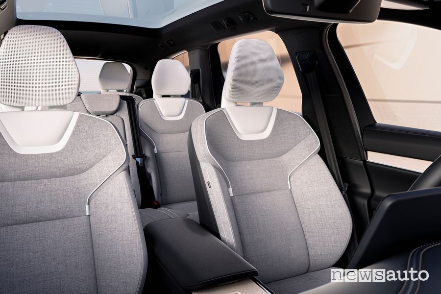 Volvo EX90 sedili abitacolo