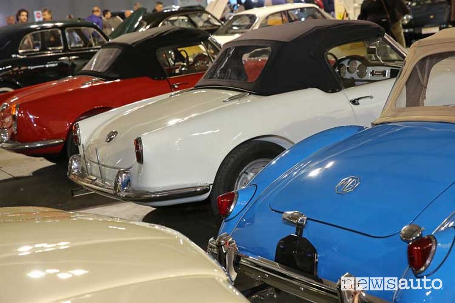 Esposizione di auto proposte in vendita direttamente dai privati Milano AutoClassica