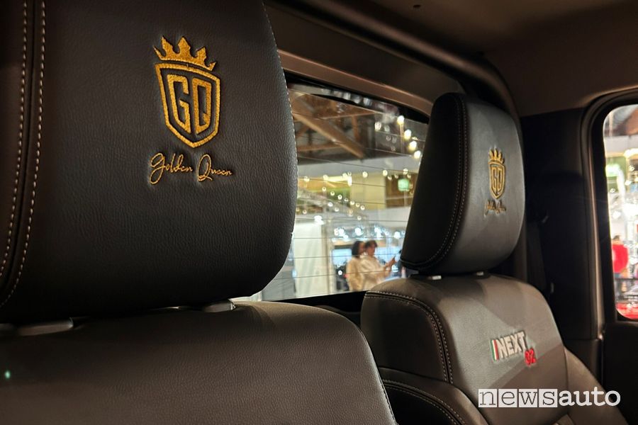 Suzuki Jimny pick-up Z.Mode Golden Queen poggiatesta
