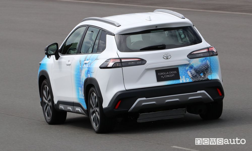 Toyota Corolla Cross H2 Concept ad idrogeno