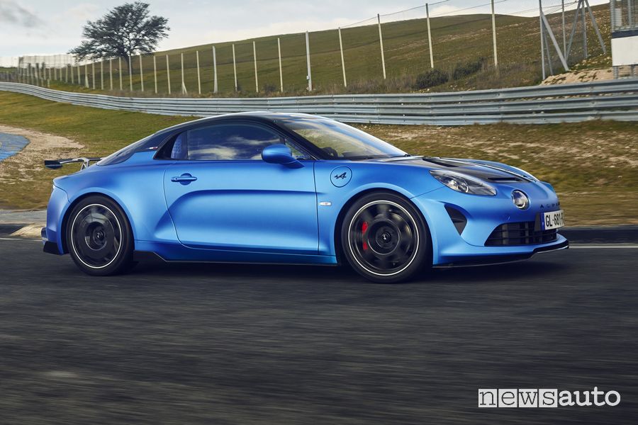 Alpine A110 R in pista