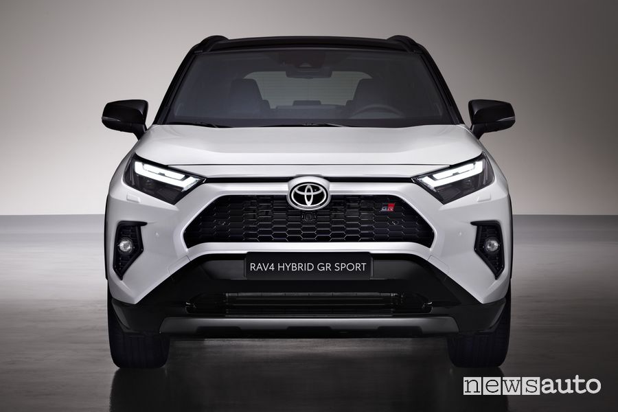 Toyota RAV4 GR Sport paraurti anteriore