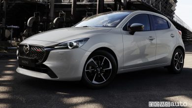 Mazda2 2023 Homura Aka anteriore 3/4