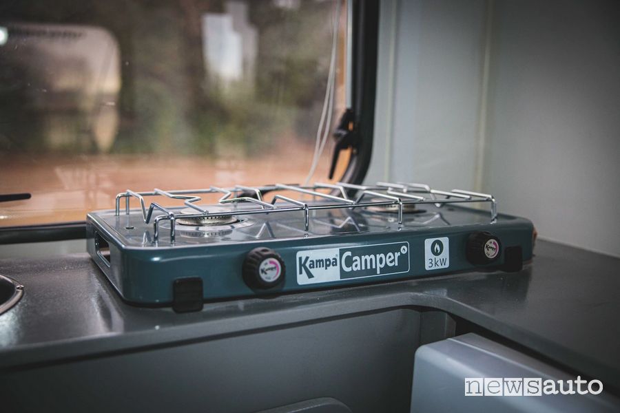 Suzuki Jimny camper fornelli a gas cucina