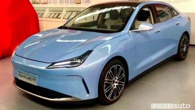 Auto elettrica con batteria allo stato solido