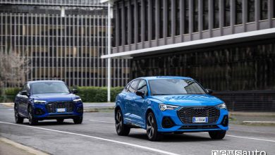 Audi Q3 e Q5 Sportback Identity Black su strada