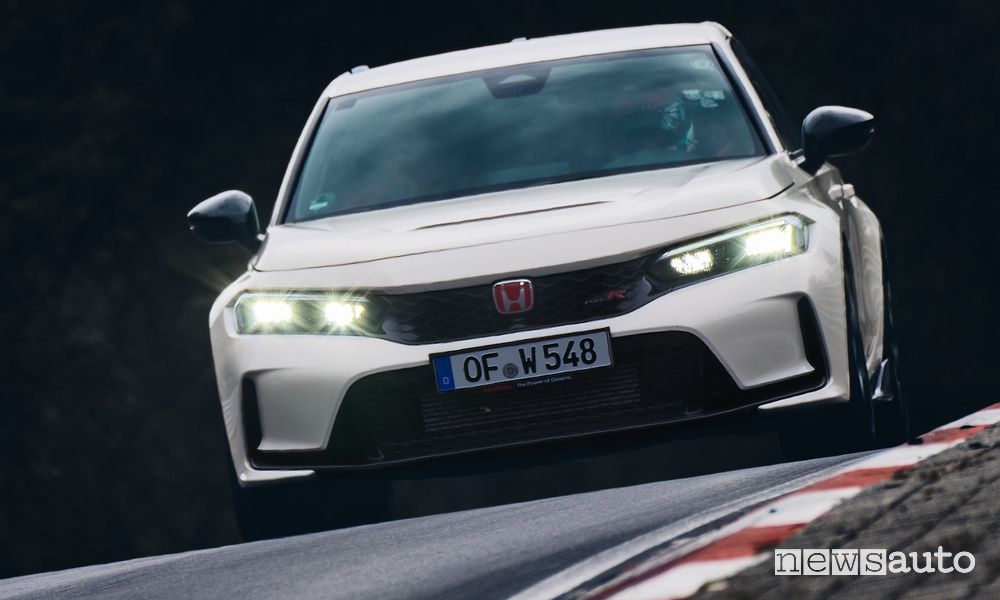 Civic Type R in azione al Nürburgring