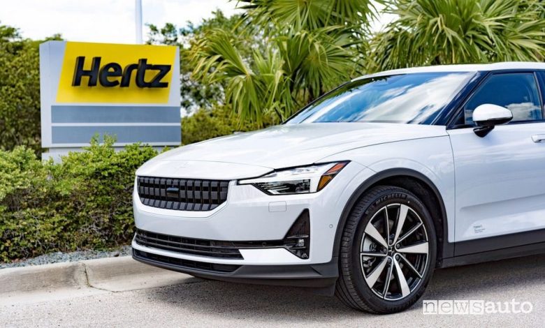Auto elettriche a noleggio Hertz