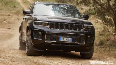 Jeep Grand Cherokee, ibrida plug-in 4xe, caratteristiche e prezzo