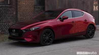 Mazda3 2024 Soul Red Crystal anteriore 3/4