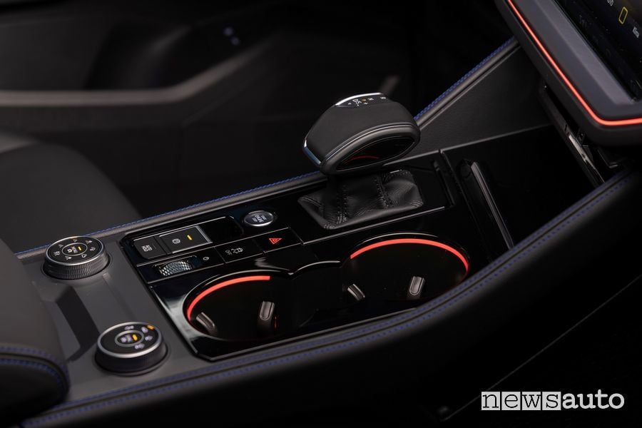 Volkswagen Touareg R-Line console centrale
