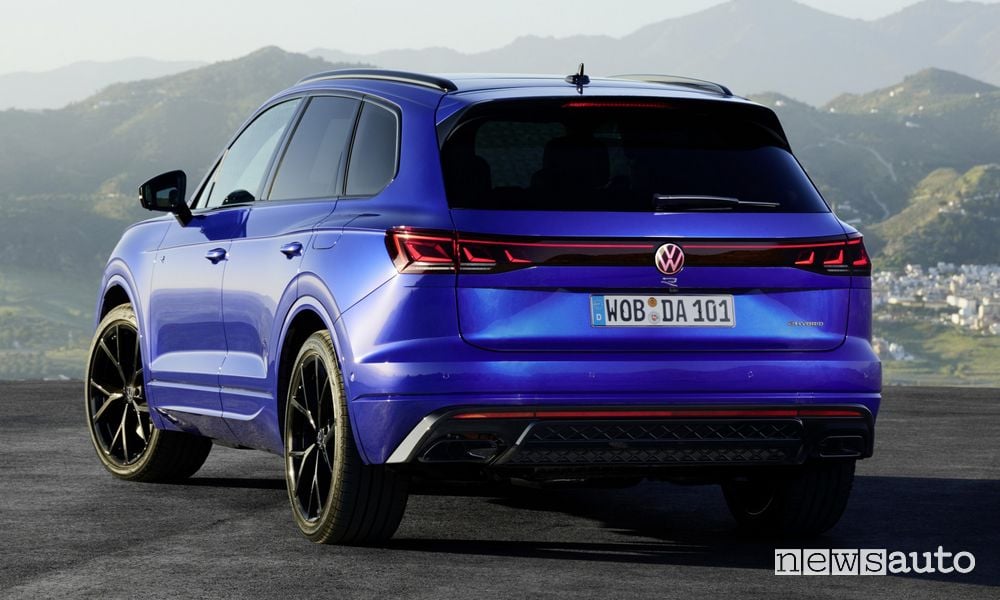 Volkswagen Touareg R eHybrid posteriore 3/4