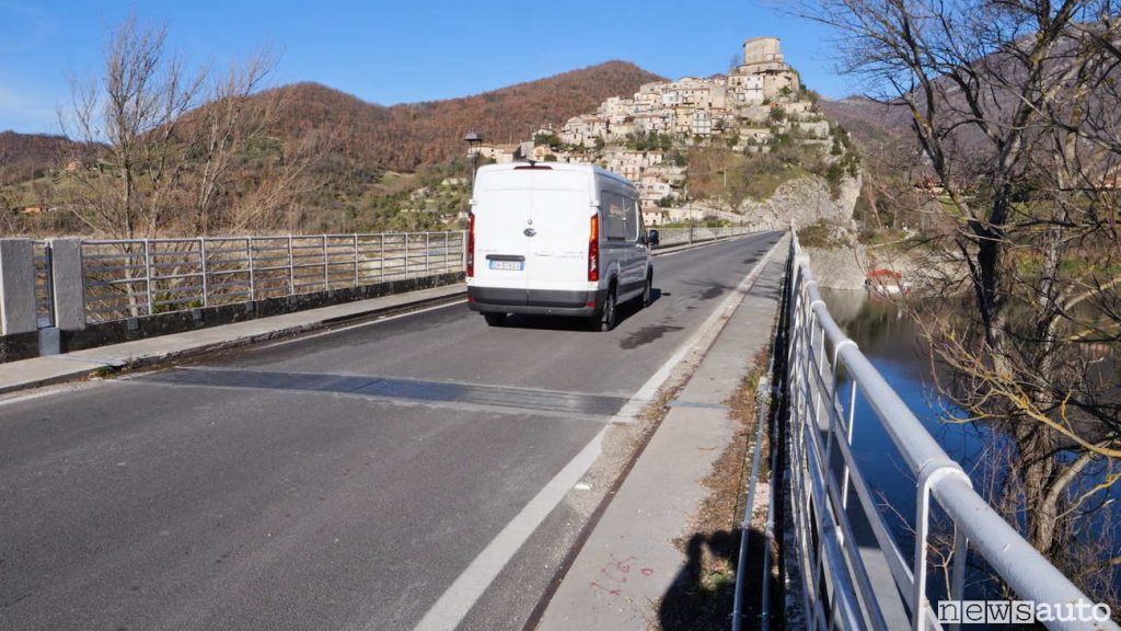 test su strada furgone elettrico Maxus eDeliver 9