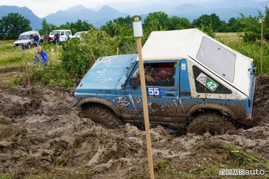 Suzuki Jimny per gare estreme di Trial