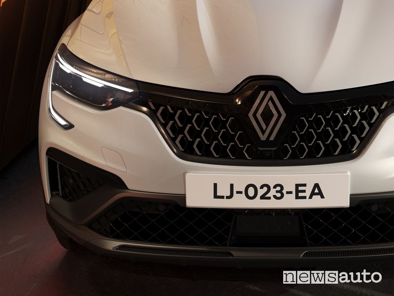 Nuova Renault Arkana Esprit Alpine griglia anteriore