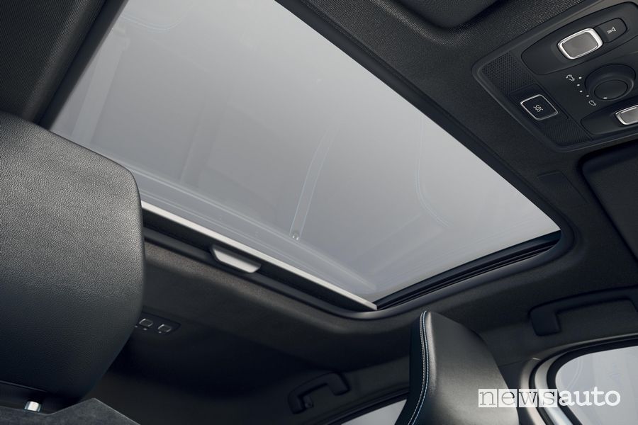 Nuova Renault Arkana Esprit Alpine tetto panoramico