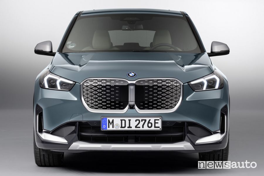 BMW iX1 eDrive20 frontale