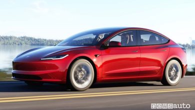 Nuova Tesla Model 3 Highland anteriore 3/4
