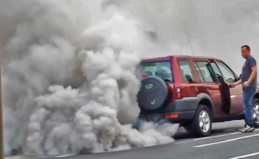 Motore in autoaccensione, autoalimentazione, autocombustione