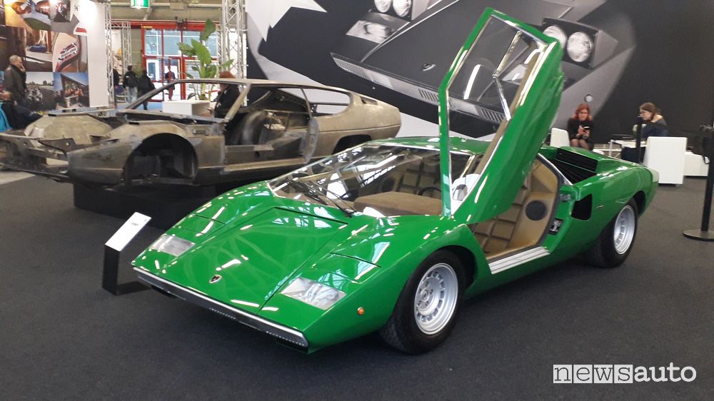 Lamborghini Countach ad Auto e Moto d'Epoca 2023 Bologna