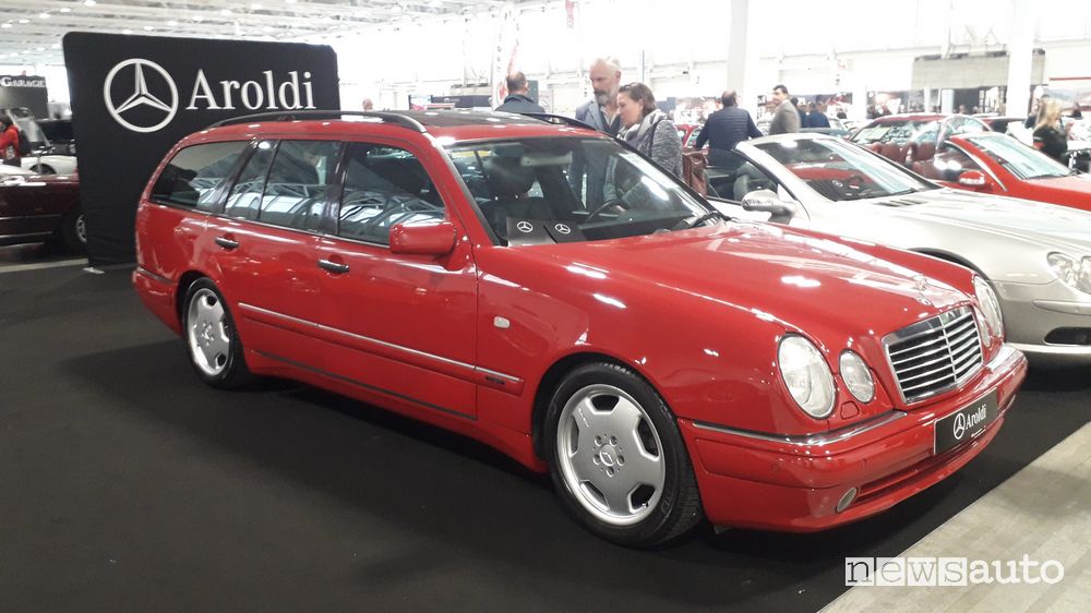 Mercedes E55 station wagon ad Auto e Moto d'Epoca 2023 Bologna