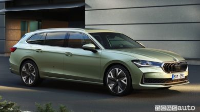 Nuova Skoda Superb wagon anteriore 3/4