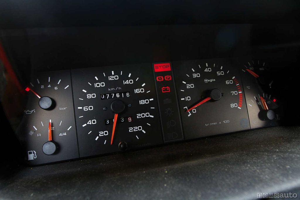 Cruscotto originale Peugeot 205 GTI