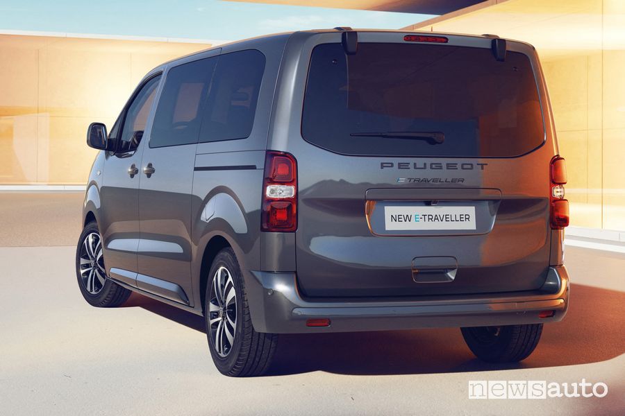 Peugeot E-Traveller posteriore