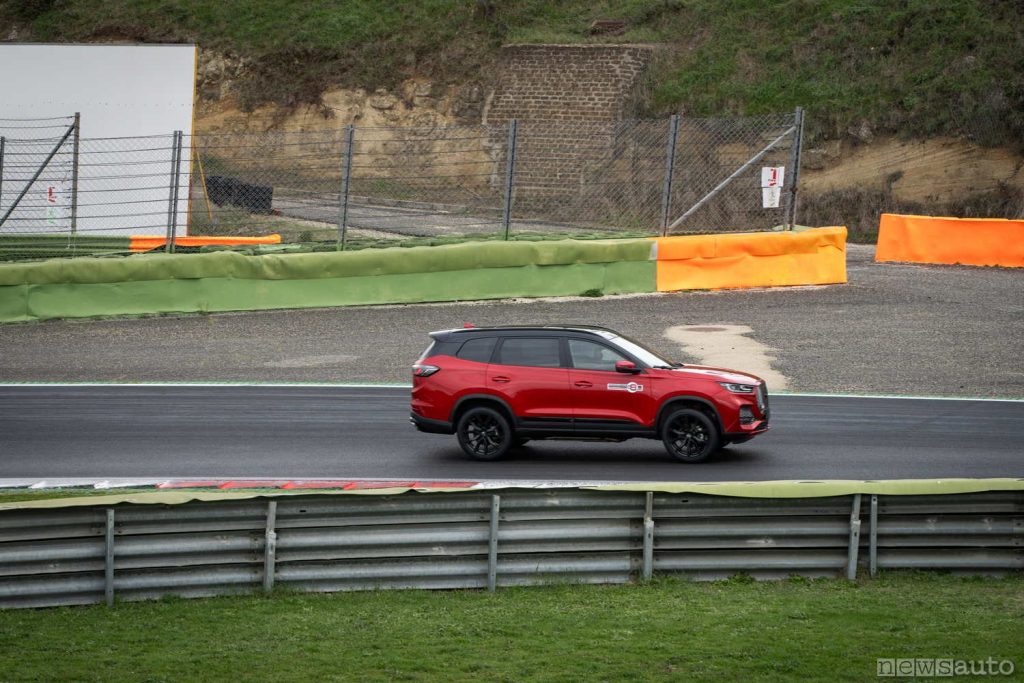 La Sportequipe 8 durante la prova sulla pista a Vallelunga