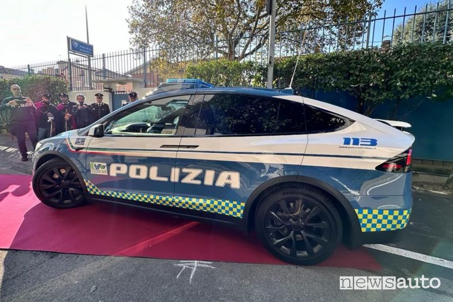 Tesla Model X della Polizia Stradale