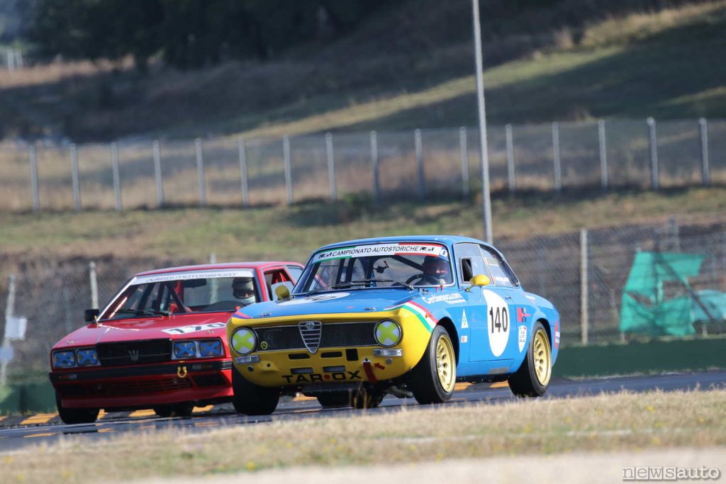 Alfa Romeo GT vs Maserati a Vallelunga, CI Autostoriche
