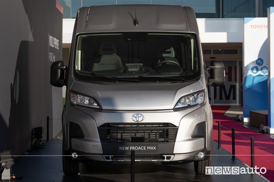 Toyota Proace Max frontale