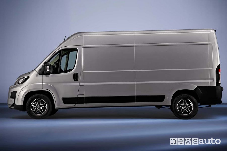 Toyota Proace Max laterale