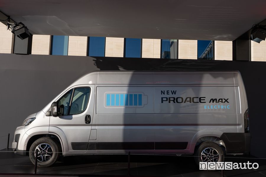 Toyota Proace Max laterale