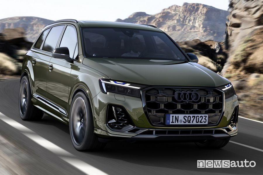 Audi SQ7 TFSI su strada