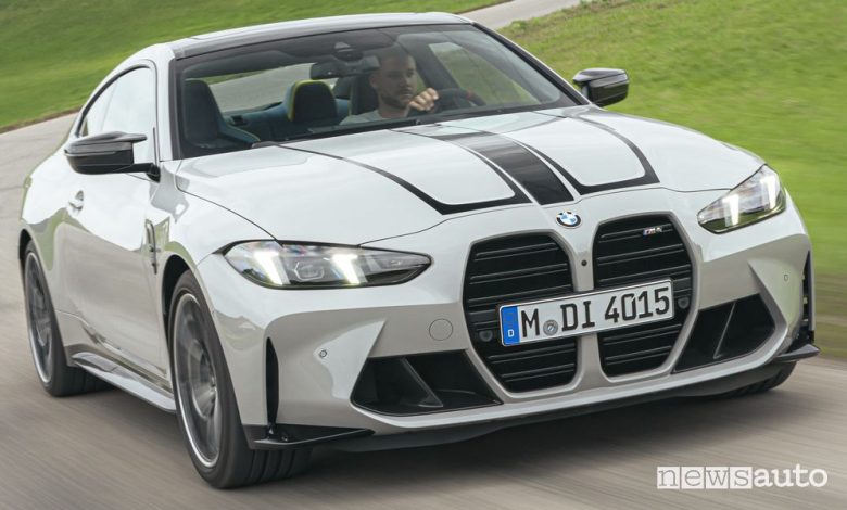 Nuova BMW M4 Coupé su strada