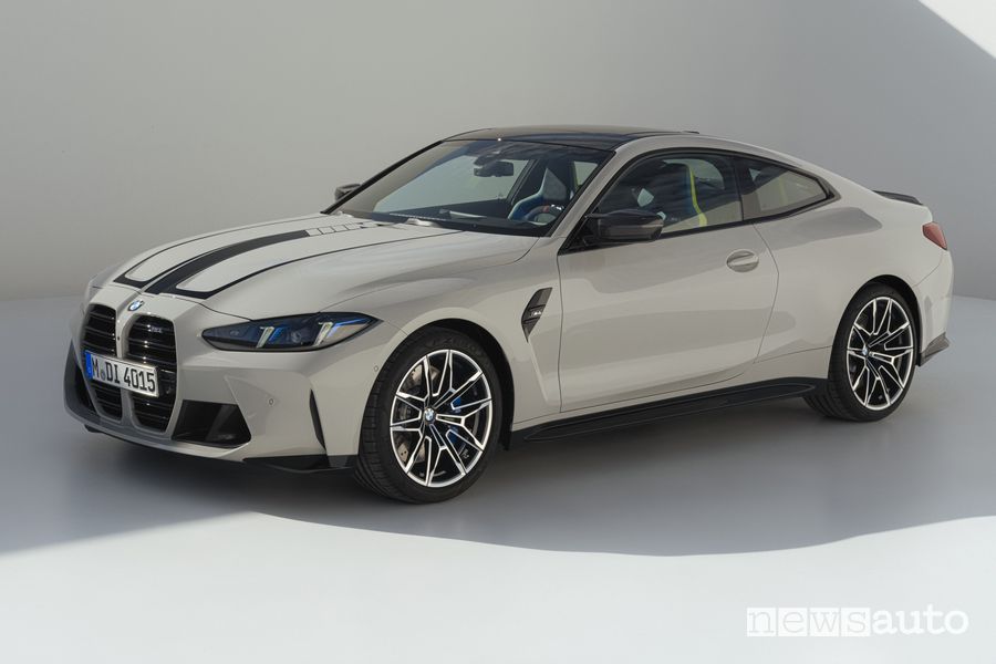 Nuova BMW M4 Coupé anteriore 3/4