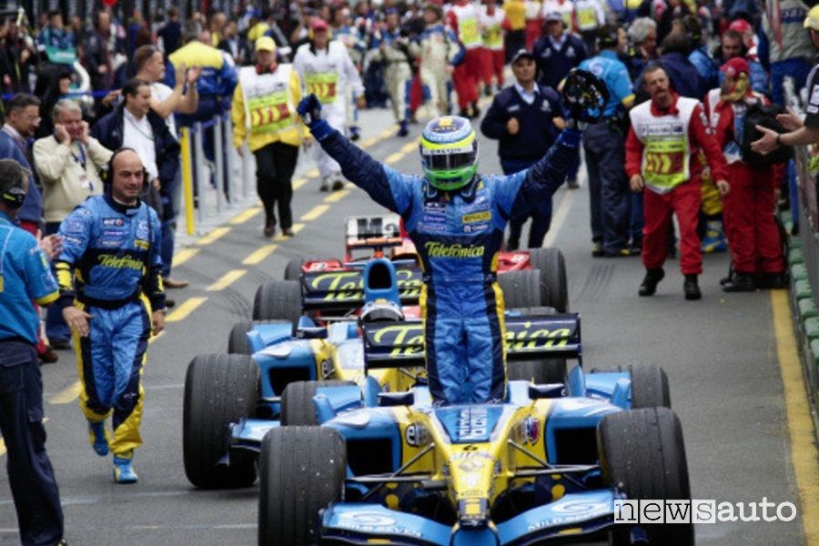 Fisichella vittoria con la Renault vittoria nel Gp d'Australia F1 2005