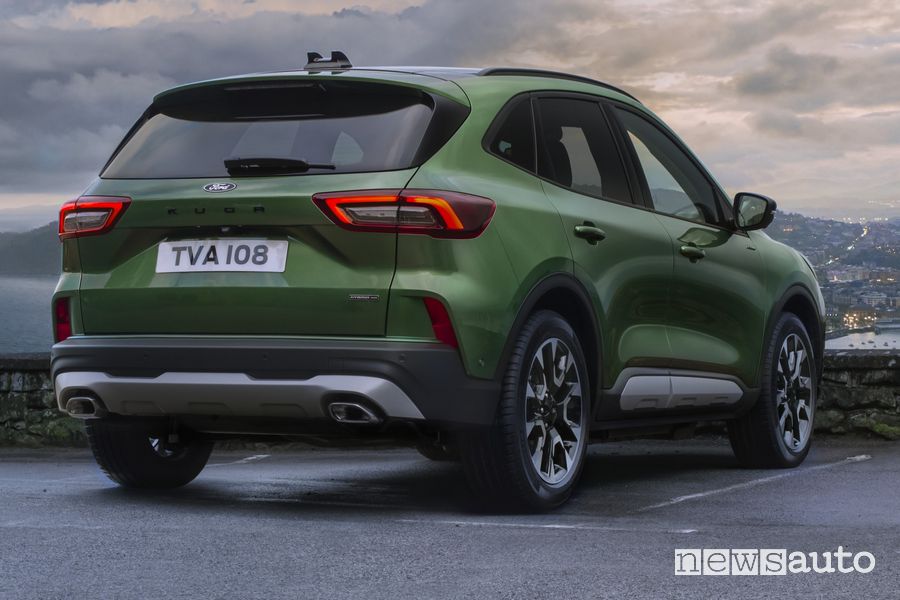 Nuova Ford Kuga Active posteriore 3/4