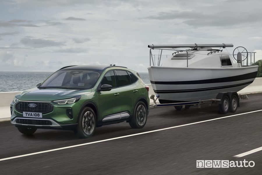 Nuova Ford Kuga Active capacità di traino fino a 2.100 kg